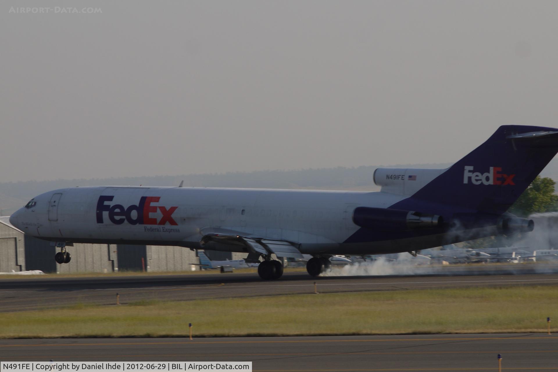 N491FE, 1979 Boeing 727-227 C/N 21529, FedEx 727 smokin em