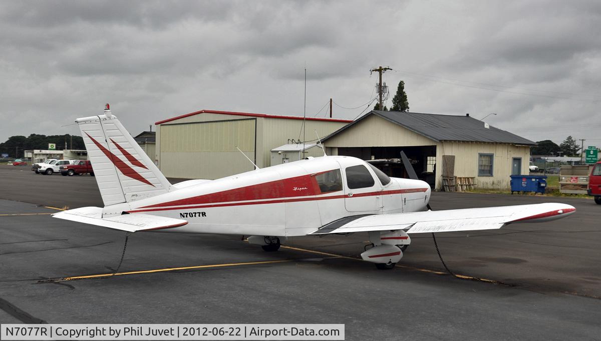 N7077R, 1966 Piper PA-28-140 C/N 28-21778, Parked at Albany Municipal Airport, Oregon, USA.