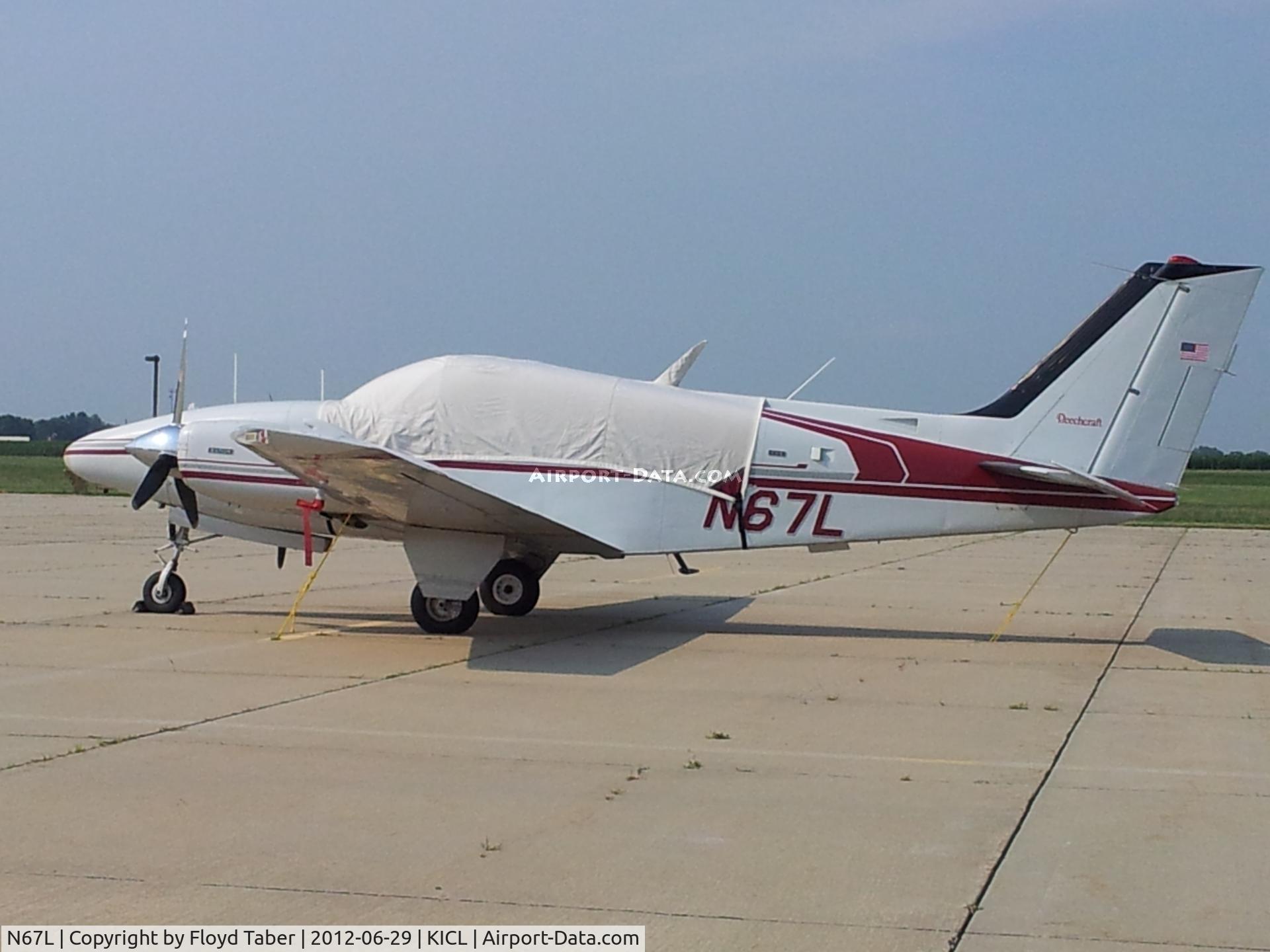 N67L, 1973 Beech E-55 Baron C/N TE-908, On the ramp visiting for the weekend