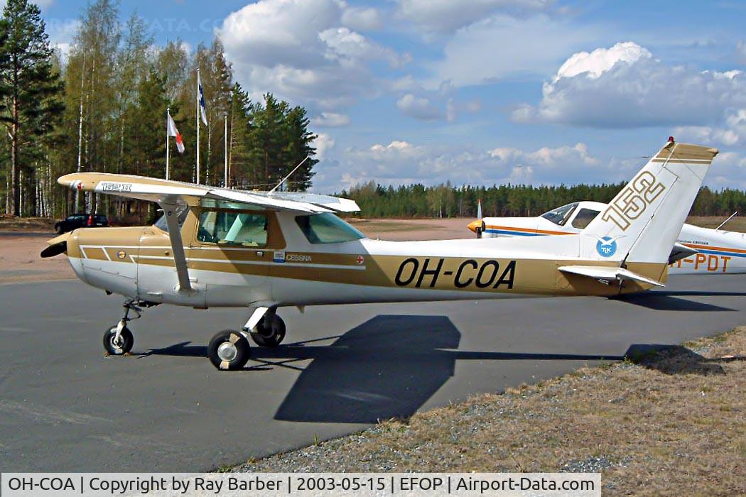 OH-COA, Cessna 152 C/N 15281987, Seen here at Oripaa~OH.