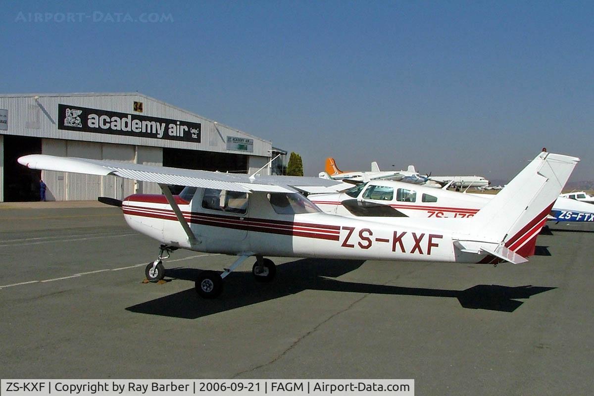 ZS-KXF, Cessna 152 C/N 15285150, Parked here.