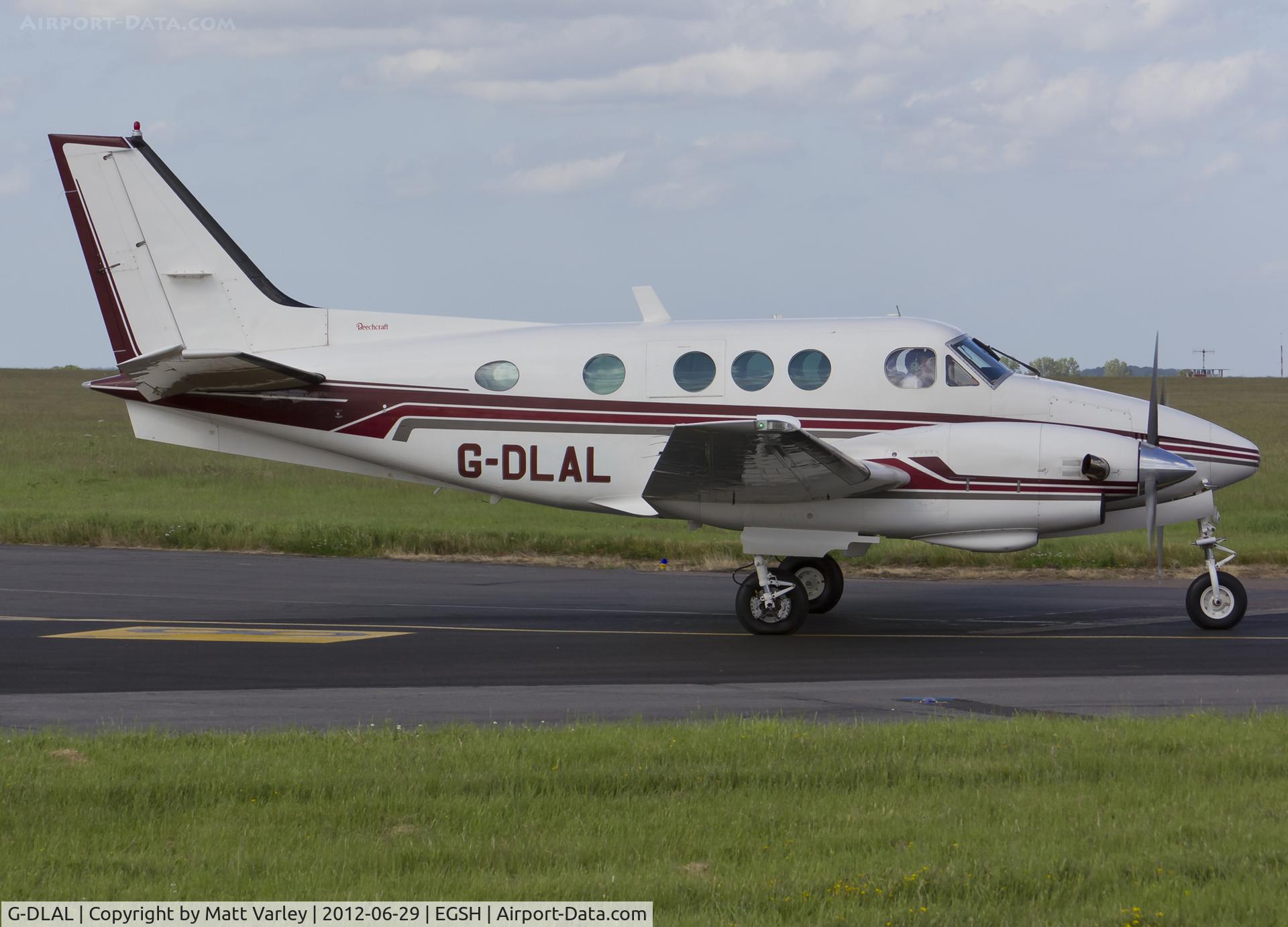 G-DLAL, 1976 Beech E90 King Air C/N LW-187, Departing SaxonAir.