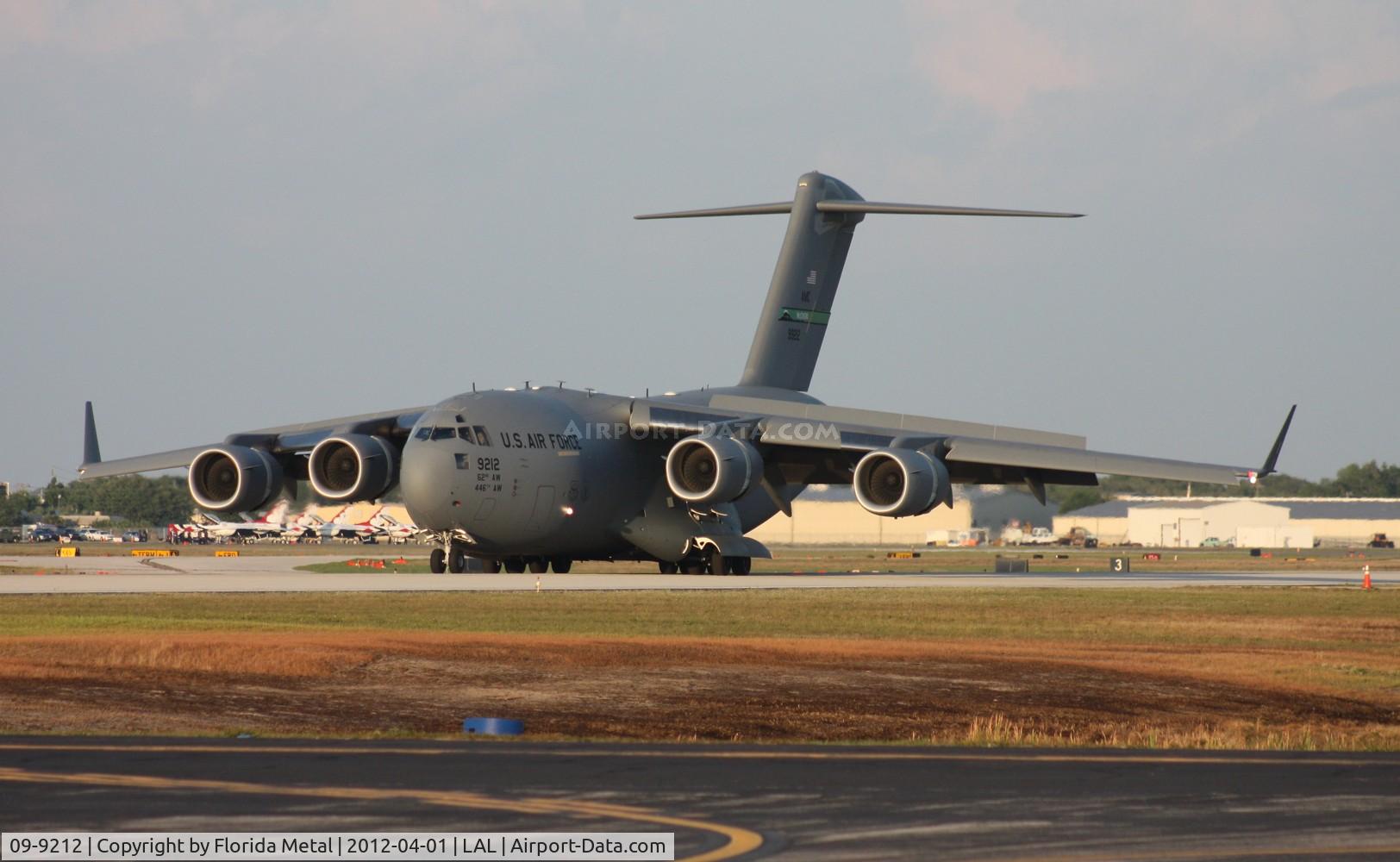 09-9212, 2011 Boeing C-17A Globemaster III C/N P-212, C-17A landing Lakeland