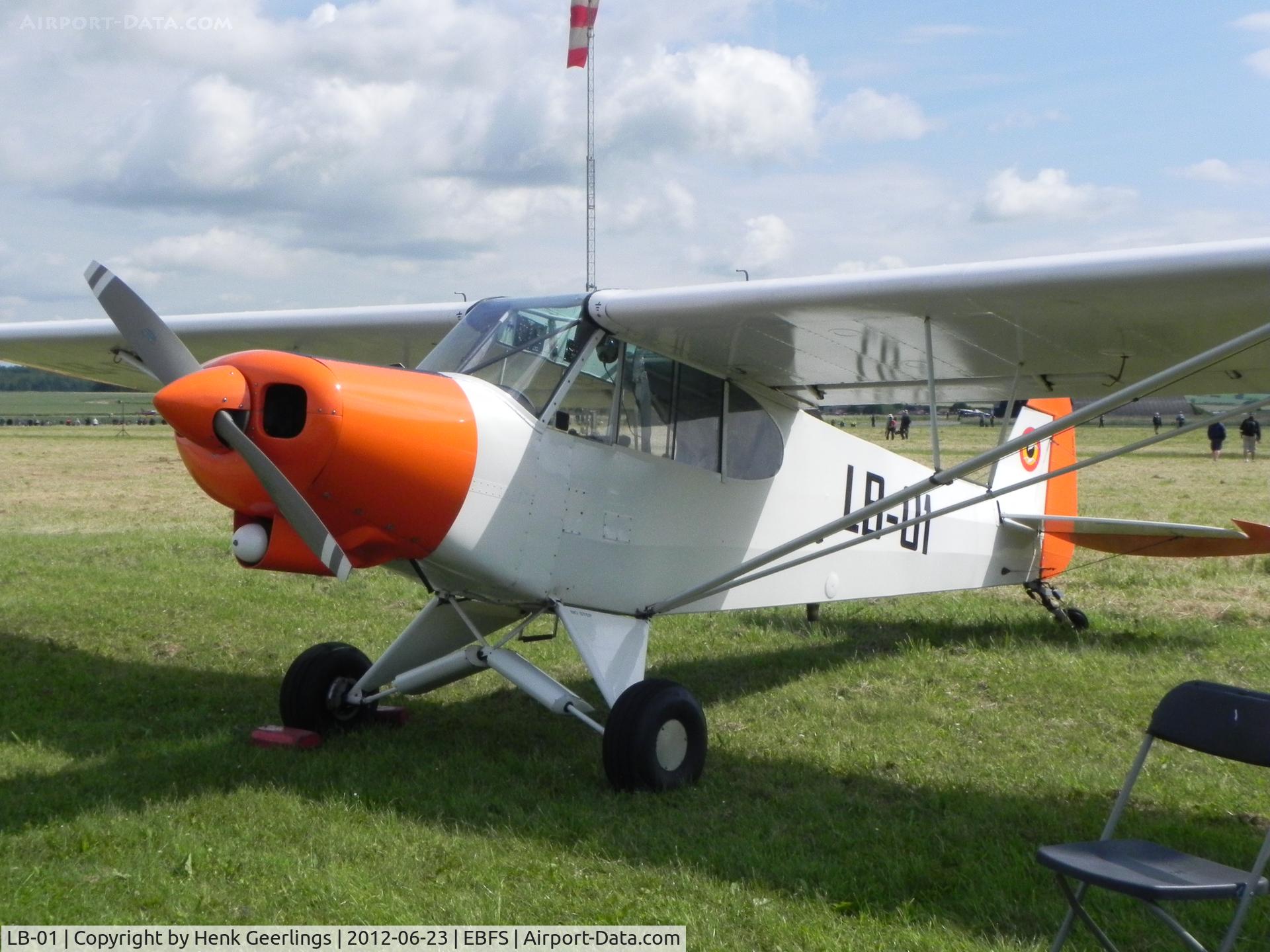 LB-01, 1954 Piper L-21B Super Cub (PA-18-135) C/N 18-3593, Florennes Int'l Airshow - June 2012