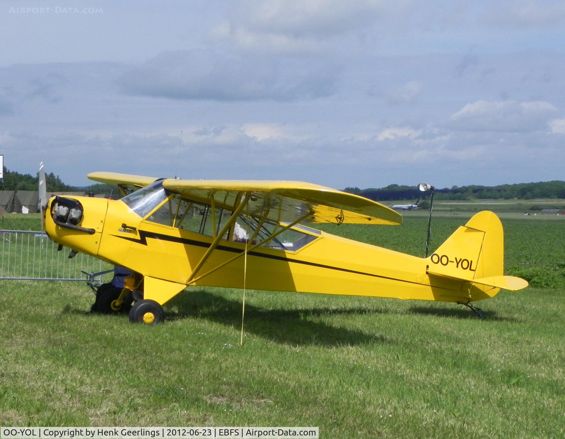 OO-YOL, 1944 Piper L-4H Grasshopper (J3C-65D) C/N 12949, Florennes Int'l Airshow - June 2012