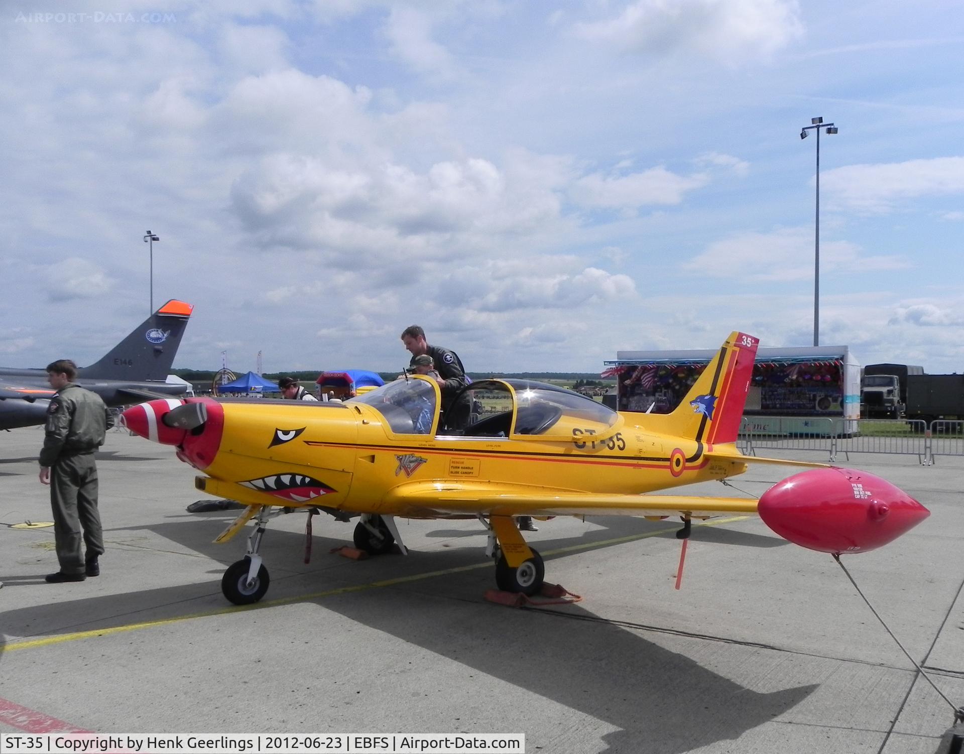 ST-35, SIAI-Marchetti SF-260M C/N 10-35, Florennes Int'l Airshow - June 2012