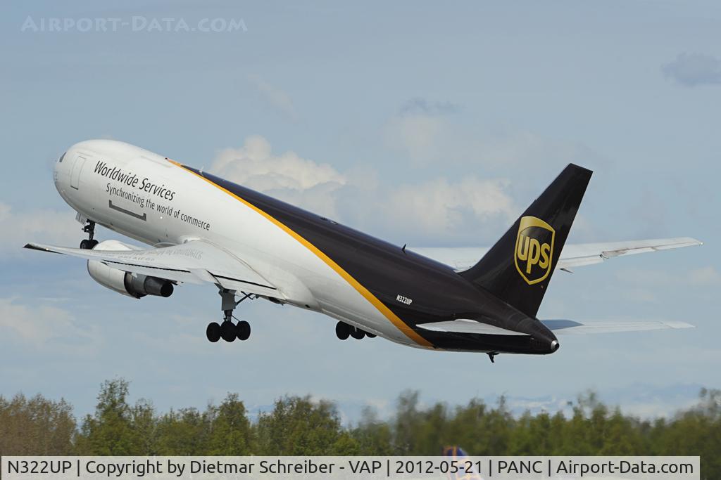 N322UP, 1997 Boeing 767-34AF C/N 27748, UPS Boeing 767-300