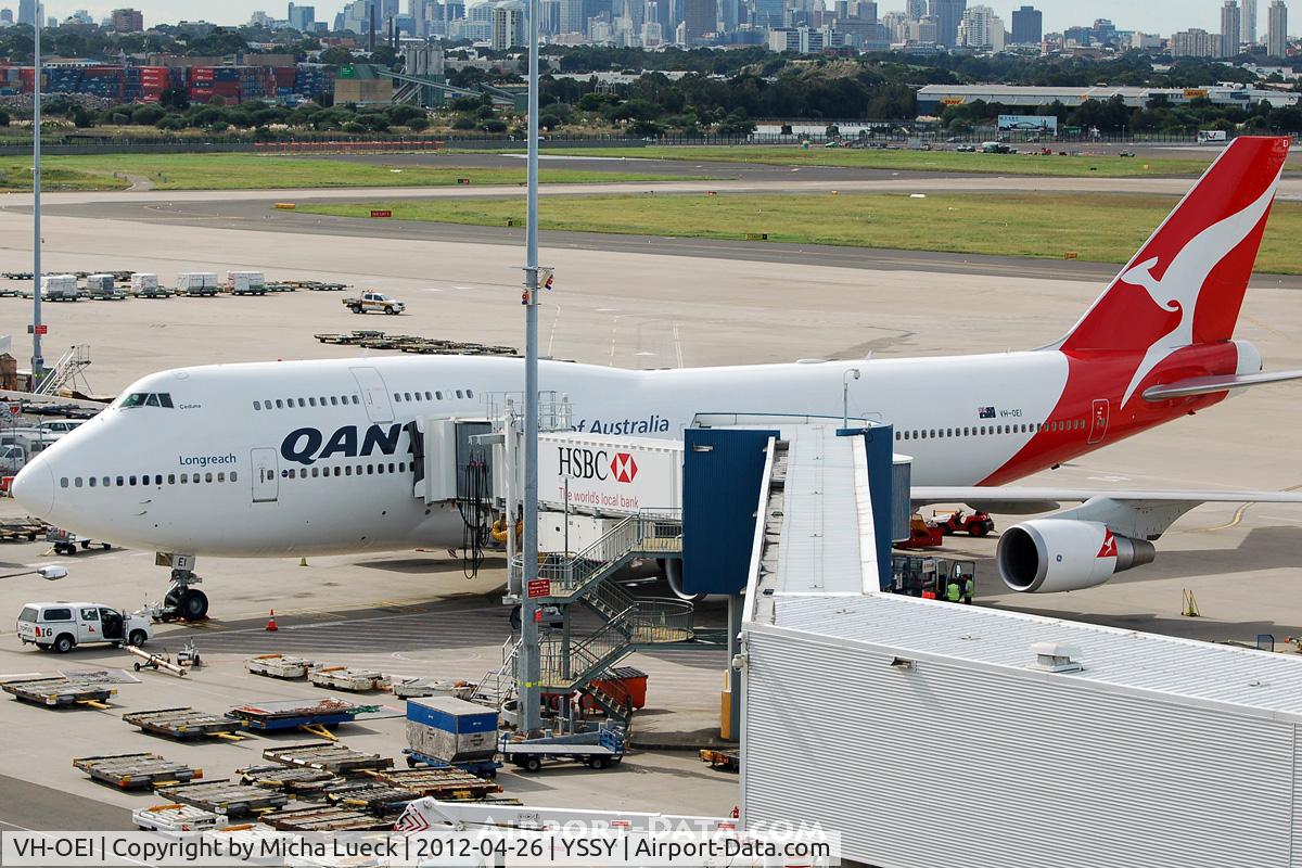 VH-OEI, 2003 Boeing 747-438/ER C/N 32913, At Sydney