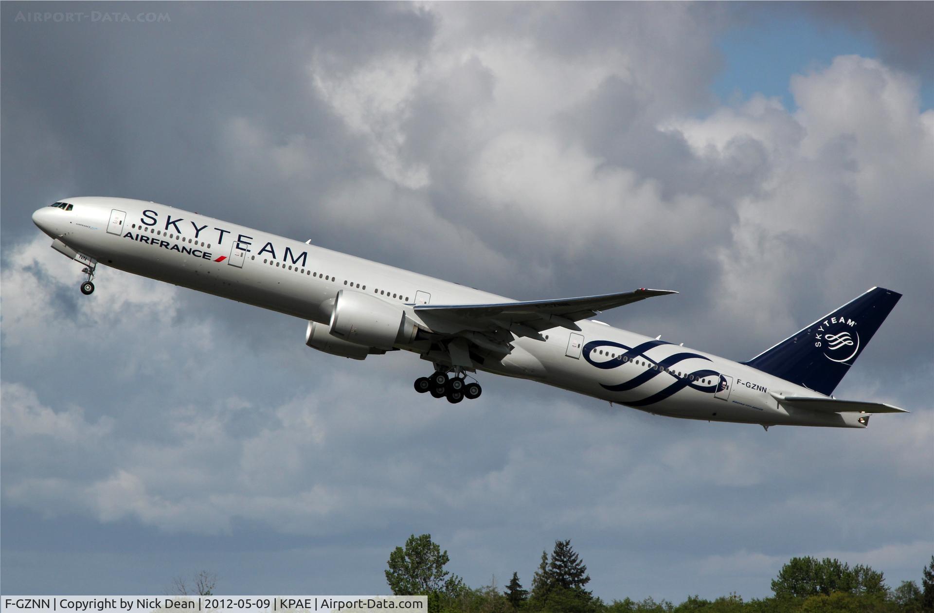 F-GZNN, 2012 Boeing 777-328/ER C/N 40376, KPAE/PAE