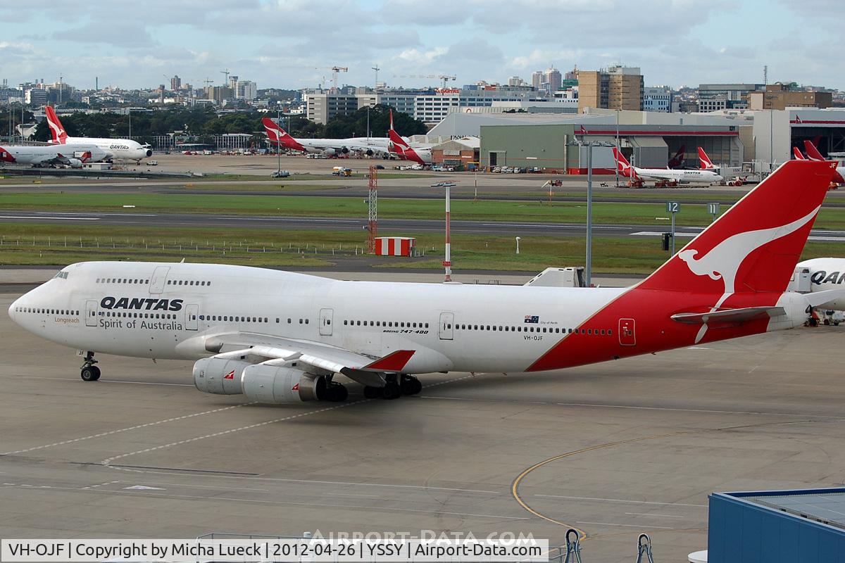 VH-OJF, 1989 Boeing 747-438 C/N 24483, At Sydney