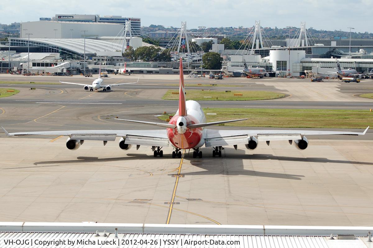 VH-OJG, 1990 Boeing 747-438 C/N 24779, At Sydney
