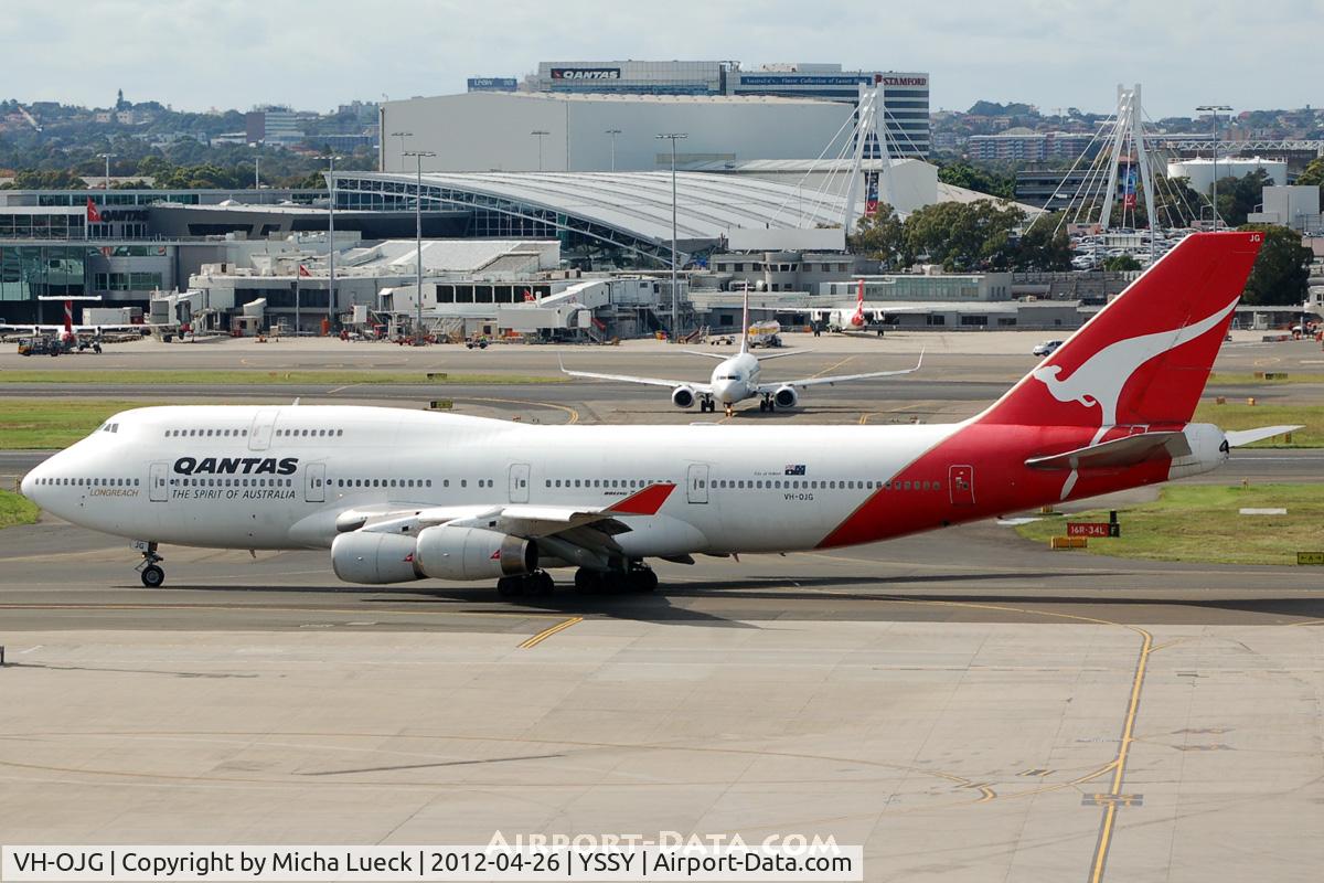 VH-OJG, 1990 Boeing 747-438 C/N 24779, At Sydney