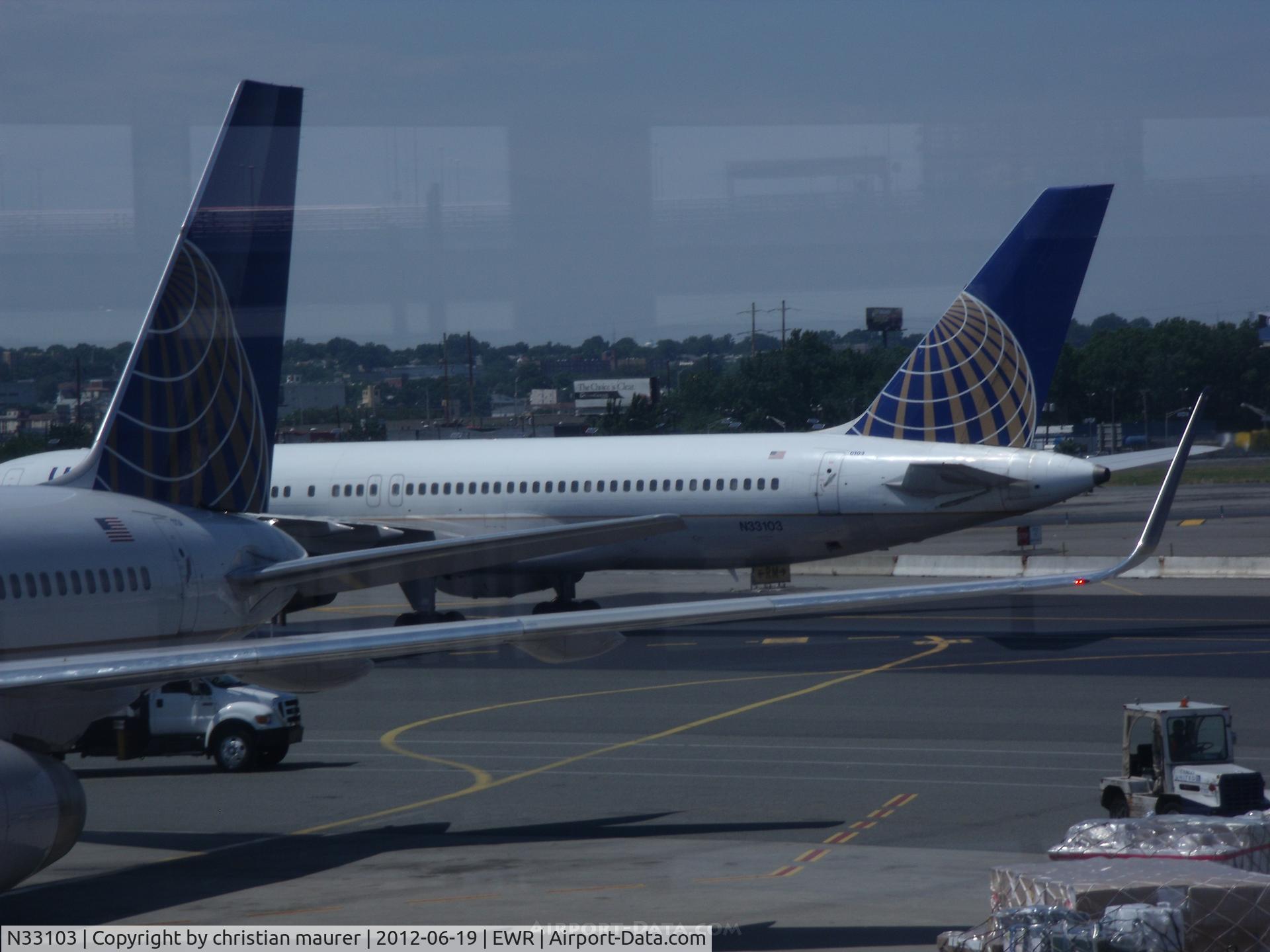 N33103, 1994 Boeing 757-224 C/N 27293, boeing 757