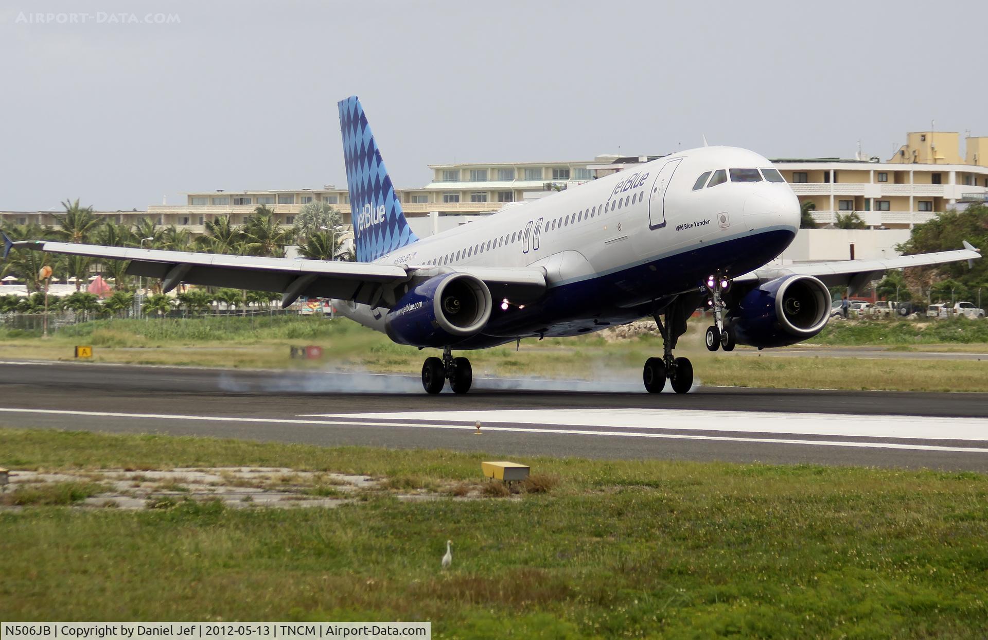 N506JB, 2000 Airbus A320-232 C/N 1235, N506JB