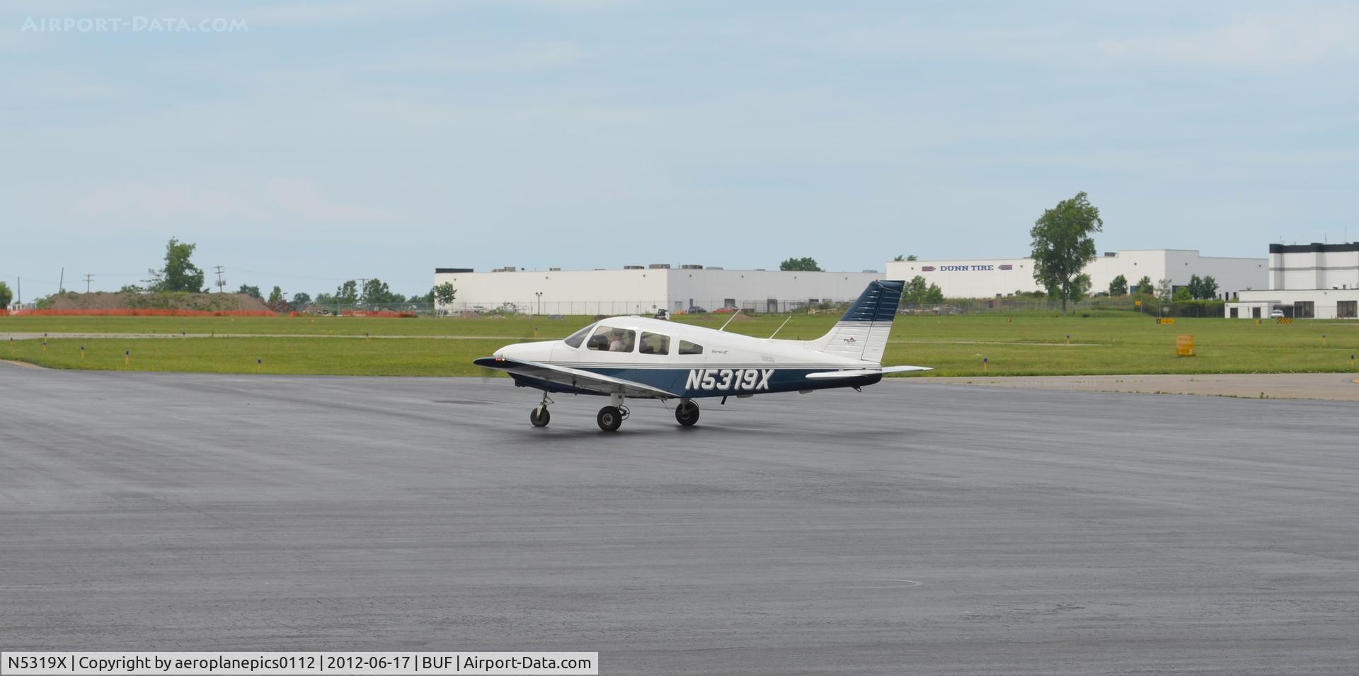 N5319X, 2001 Piper PA-28-161 C/N 2842119, N5319X of Prior Aviation Services seen on their ramp. See more photos at OPShots.net
