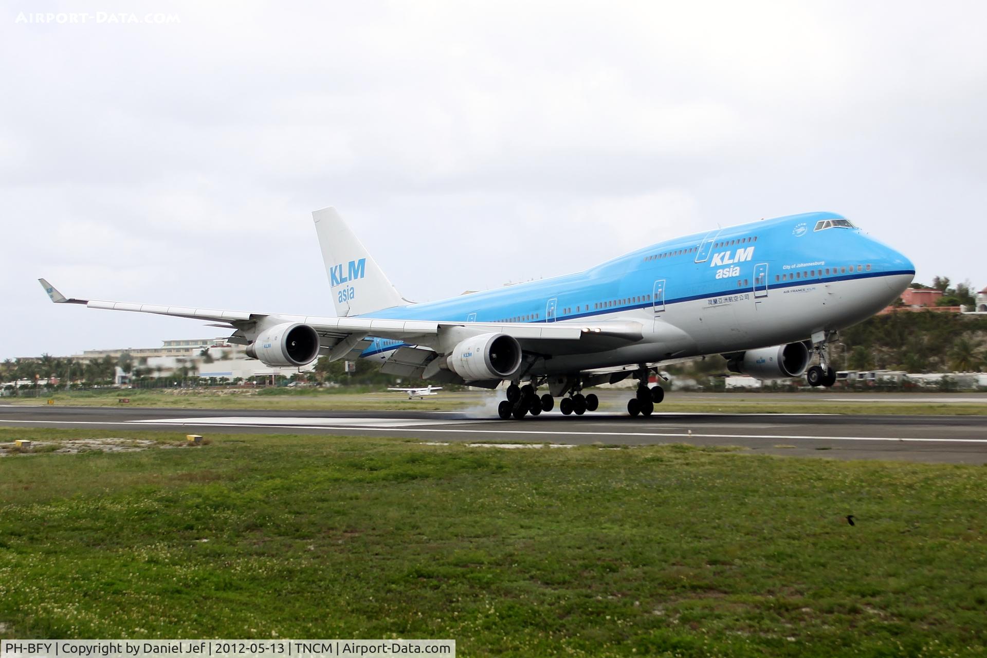 PH-BFY, 2002 Boeing 747-406BC C/N 30455, PH-BFY