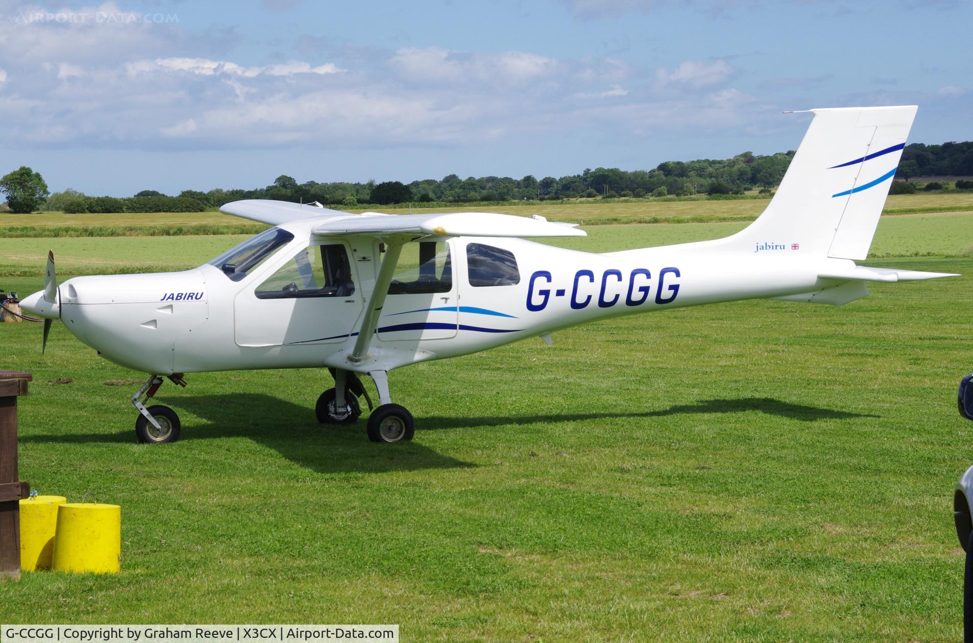 G-CCGG, 2004 Jabiru J400 C/N PFA 325-14055, Parked at Northrepps.