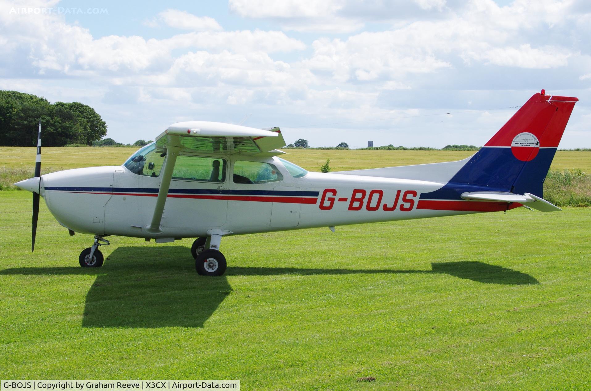 G-BOJS, 1981 Cessna 172P C/N 172-74582, Parked at Northrepps.