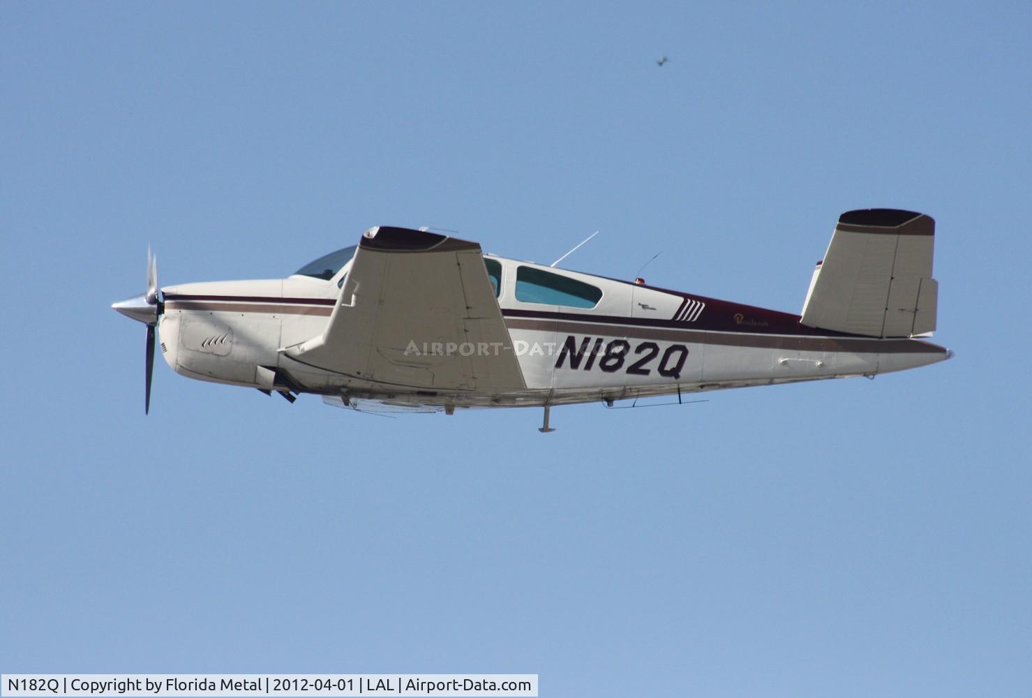 N182Q, 1964 Beech S35 Bonanza C/N D-7646, Beech S35