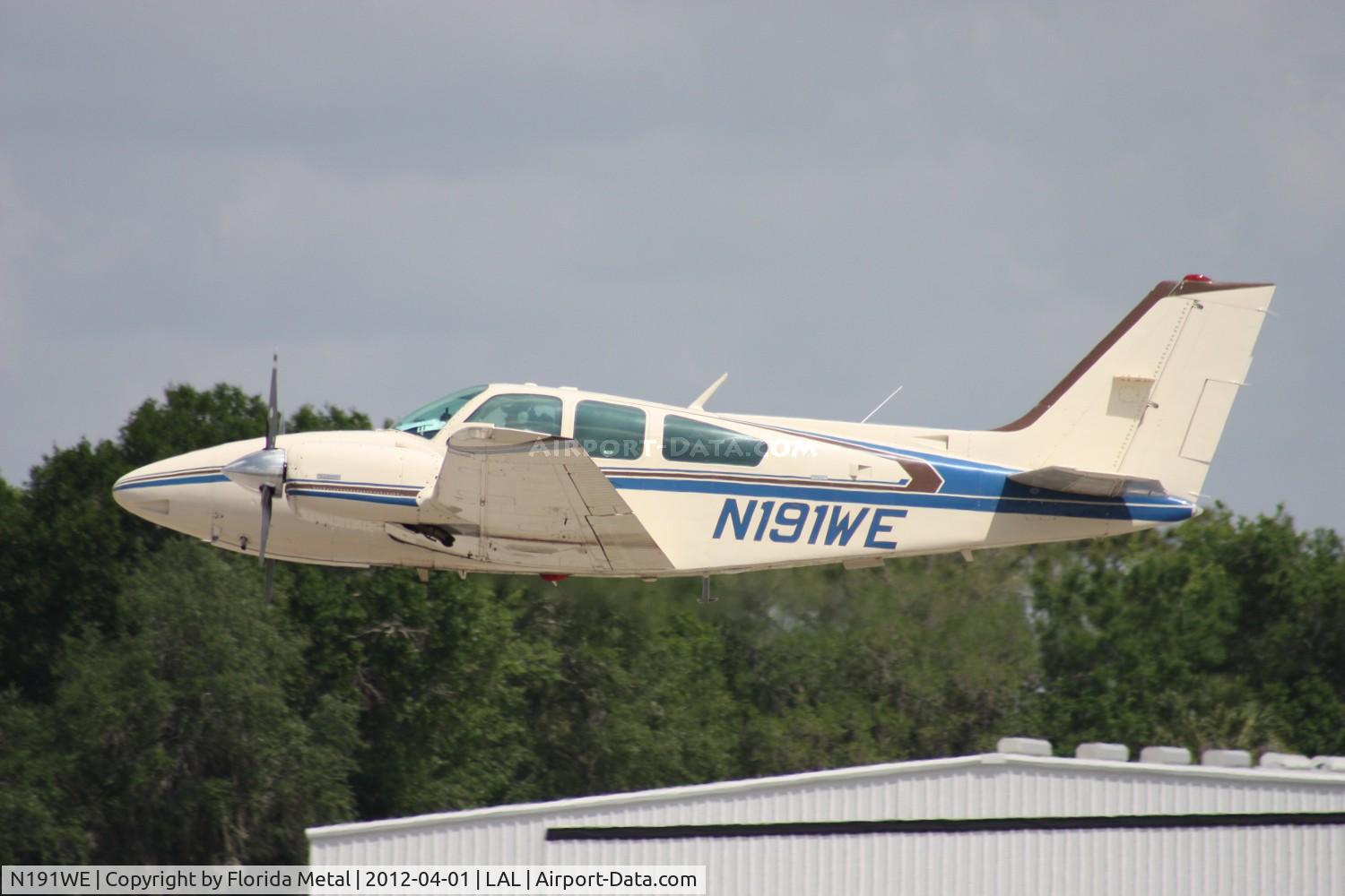 N191WE, 1975 Beech E-55 Baron C/N TE-1059, Beech E55 Baron