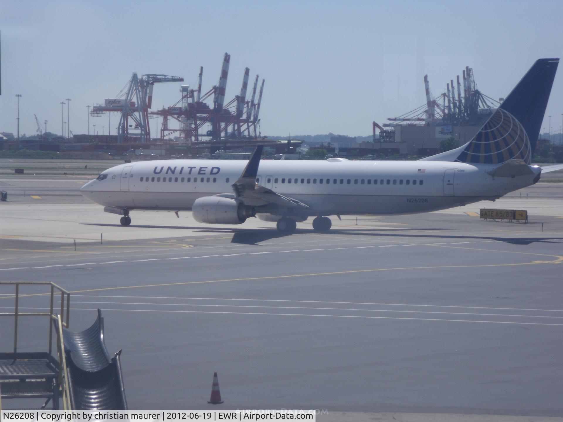 N26208, 2000 Boeing 737-824 C/N 30580, 737-800