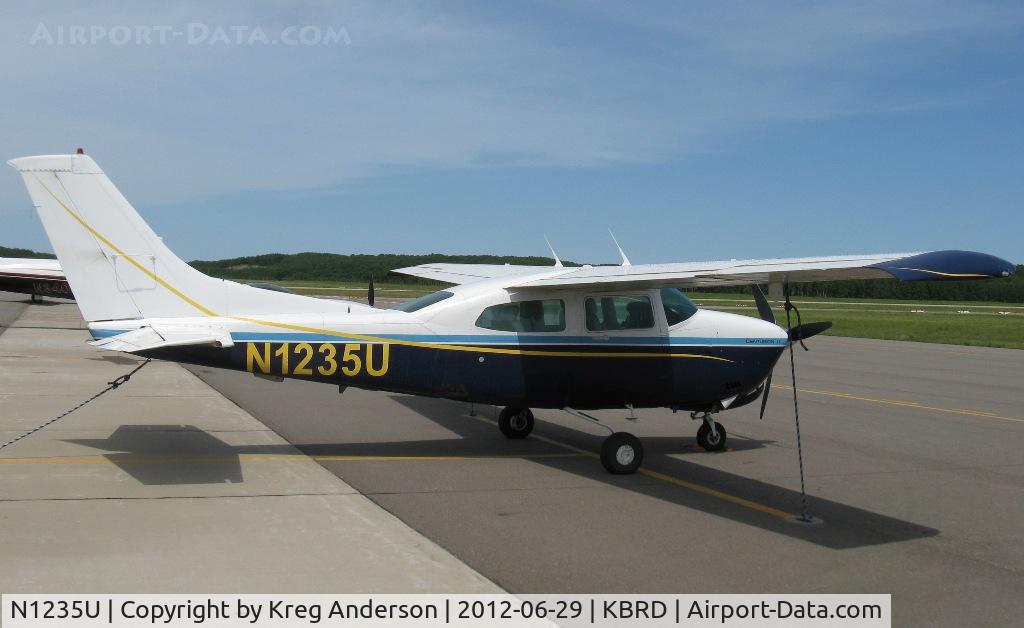N1235U, 1982 Cessna 210N Centurion C/N 21064677, Cessna 210N Centurion on the line in Brainerd, MN.