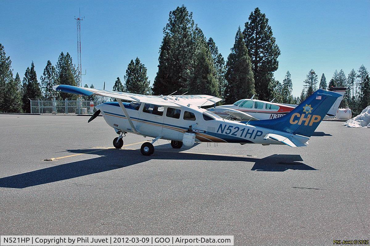 N521HP, 2000 Cessna T206H Turbo Stationair C/N T20608205, Parked at Nevada County Airport, Grass Valley, CA, USA.