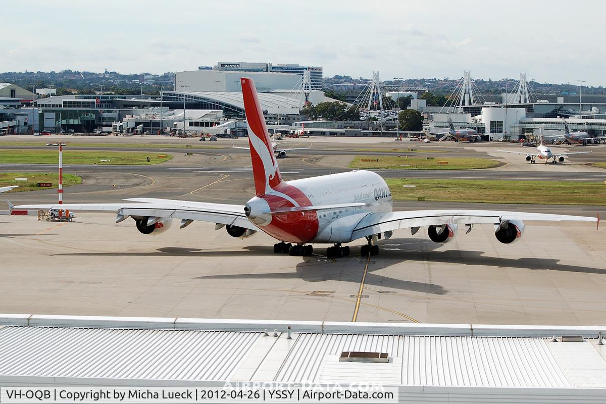 VH-OQB, 2008 Airbus A380-842 C/N 015, Massive wings