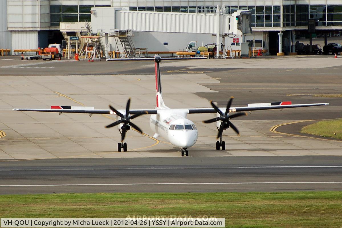 VH-QOU, 2009 De Havilland Canada DHC-8-402Q Dash 8 C/N 4275, At Sydney