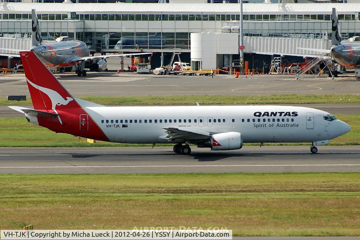 VH-TJK, 1990 Boeing 737-476 C/N 24436, At Sydney