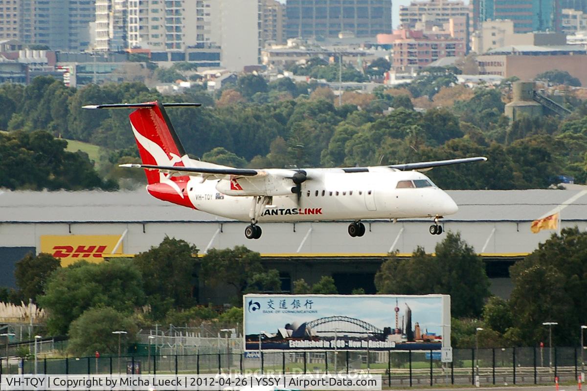 VH-TQY, 2000 De Havilland Canada DHC-8-315Q Dash 8 C/N 552, At Sydney