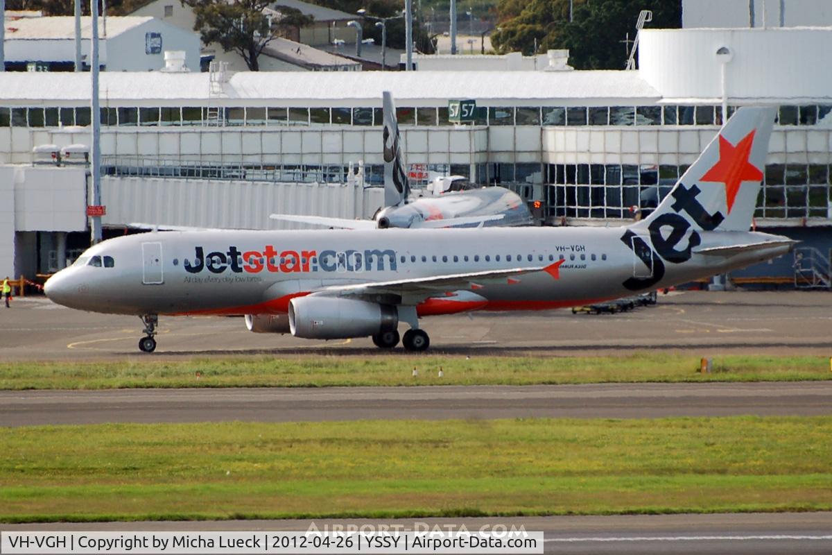 VH-VGH, 2010 Airbus A320-232 C/N 4495, At Sydney