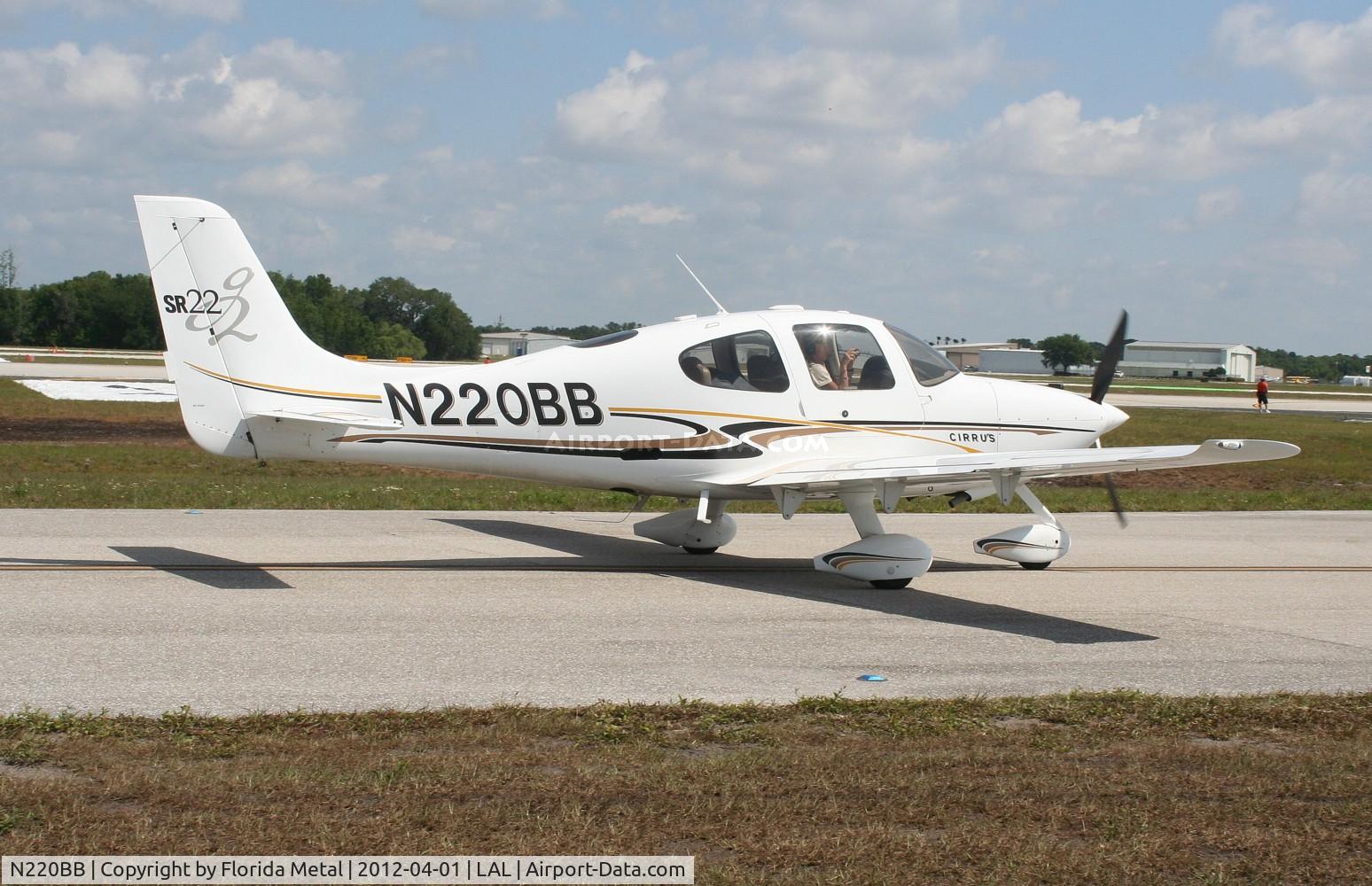 N220BB, 2004 Cirrus SR22 G2 C/N 1097, Cirrus SR22