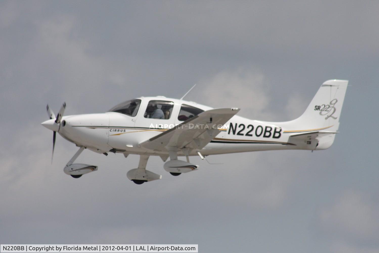 N220BB, 2004 Cirrus SR22 G2 C/N 1097, Cirrus SR22