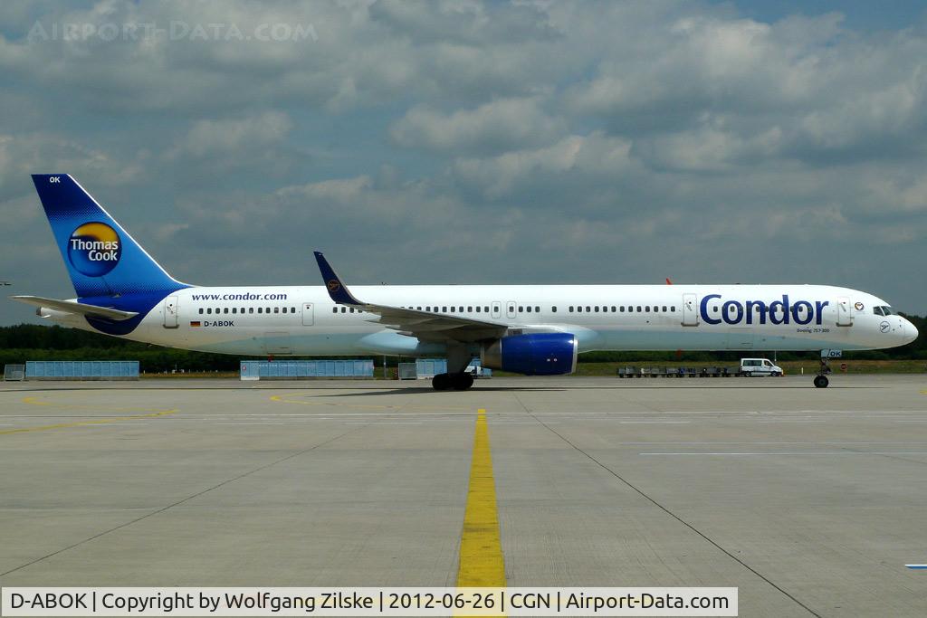D-ABOK, 2000 Boeing 757-330 C/N 29020, visitor