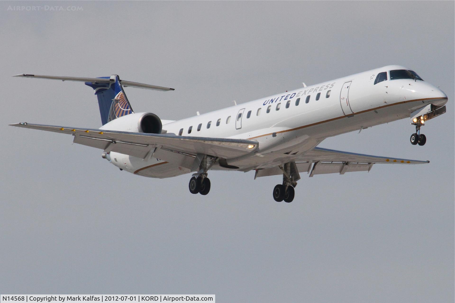 N14568, 2002 Embraer ERJ-145LR (EMB-145LR) C/N 145628, ExpressJet/United Express Embraer EMB-145LR, ASQ6000 arriving from Omaha, NE/KOMA, RWY 14R approach KORD.