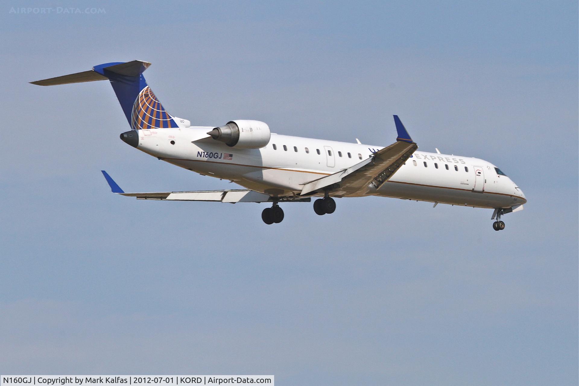 N160GJ, 2006 Bombardier CRJ-702 (CL-600-2C10) Regional Jet C/N 10239, GoJet Airlines/United Express Bombardier CL-600-2C10, GJS3612 arriving from Austin-Bergstrom International /KAUS, RWY 14R approach KORD.