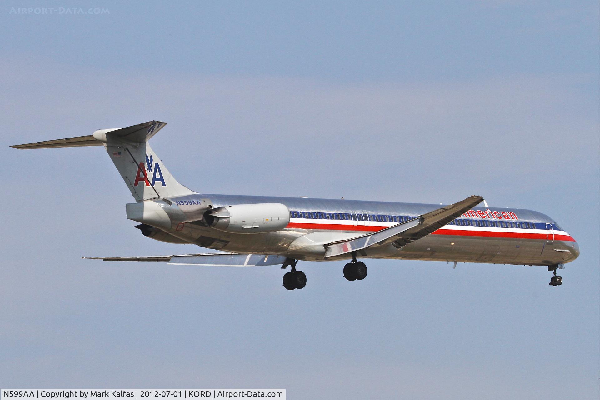 N599AA, 1992 McDonnell Douglas MD-83 (DC-9-83) C/N 53289, American Airlines Mcdonnell Douglas DC-9-83, AAL2350 arriving from KDAL, RWY 14R approach KORD.