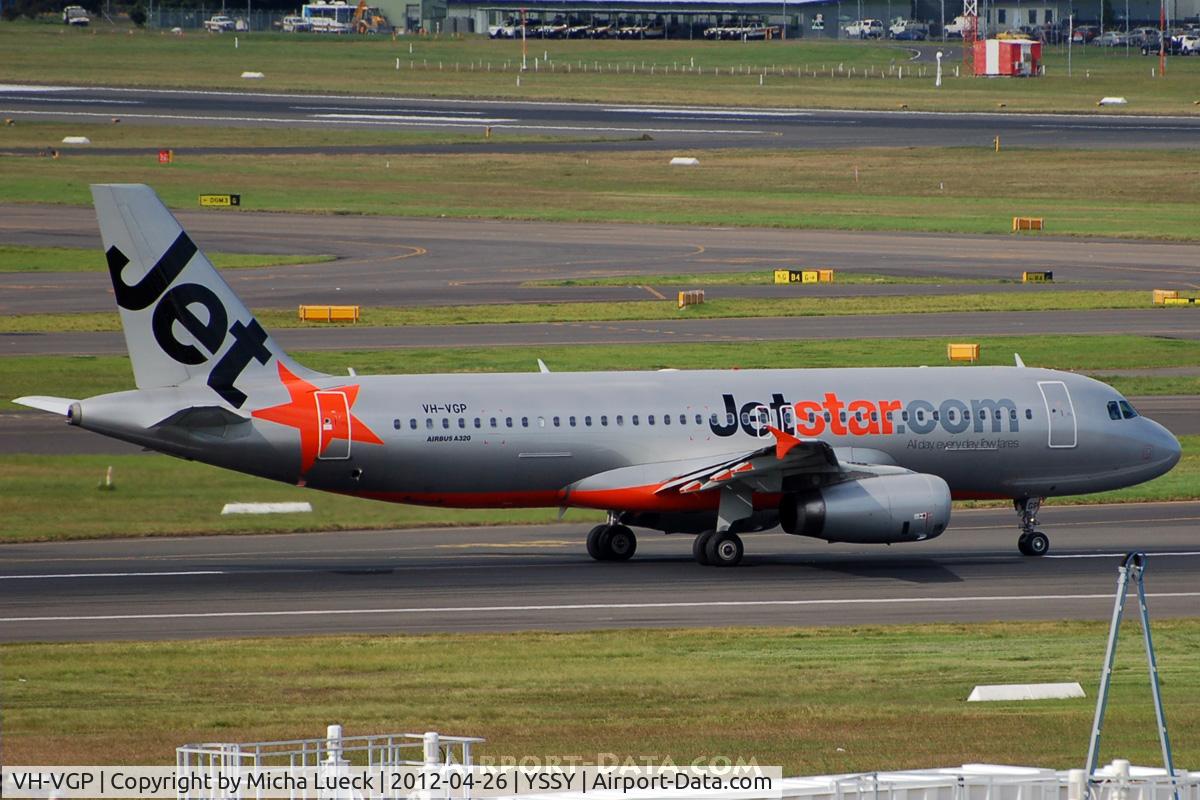 VH-VGP, 2010 Airbus A320-232 C/N 4343, At Sydney