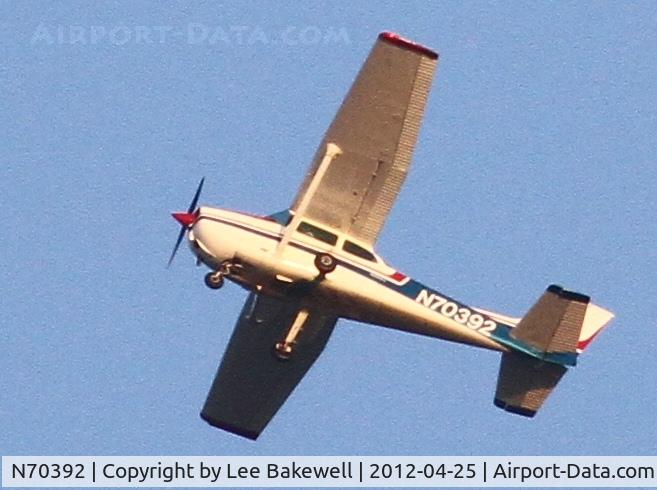 N70392, 1976 Cessna 172M C/N 17267211, Photo taken while aircraft appeared to be practicing stalls over Forest Lake, MN