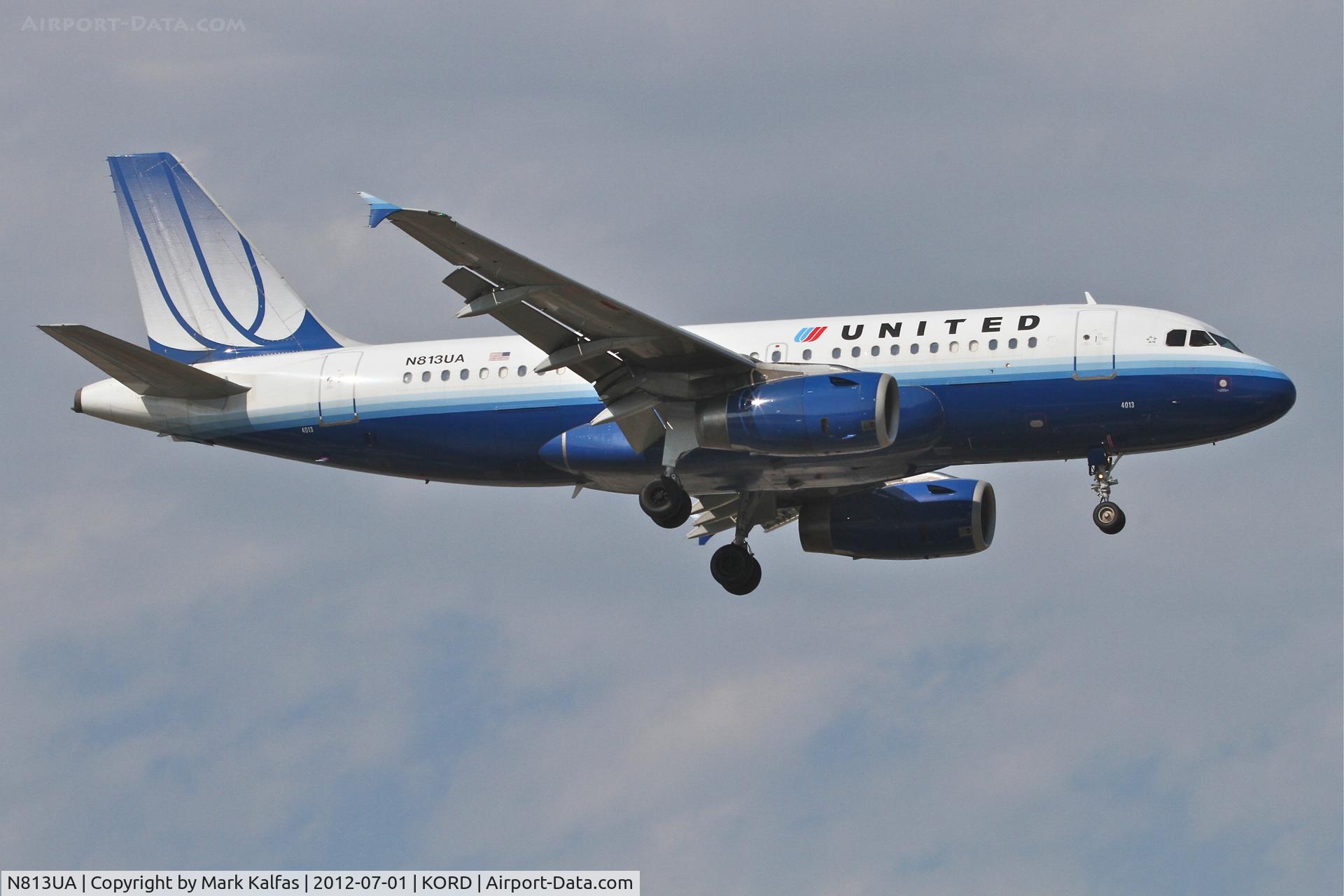 N813UA, 1998 Airbus A319-131 C/N 858, United Airlines Airbus A319-131, operating as flight #768, arriving from Portland International /KPDX,  RWY 14R approach O'hare International.