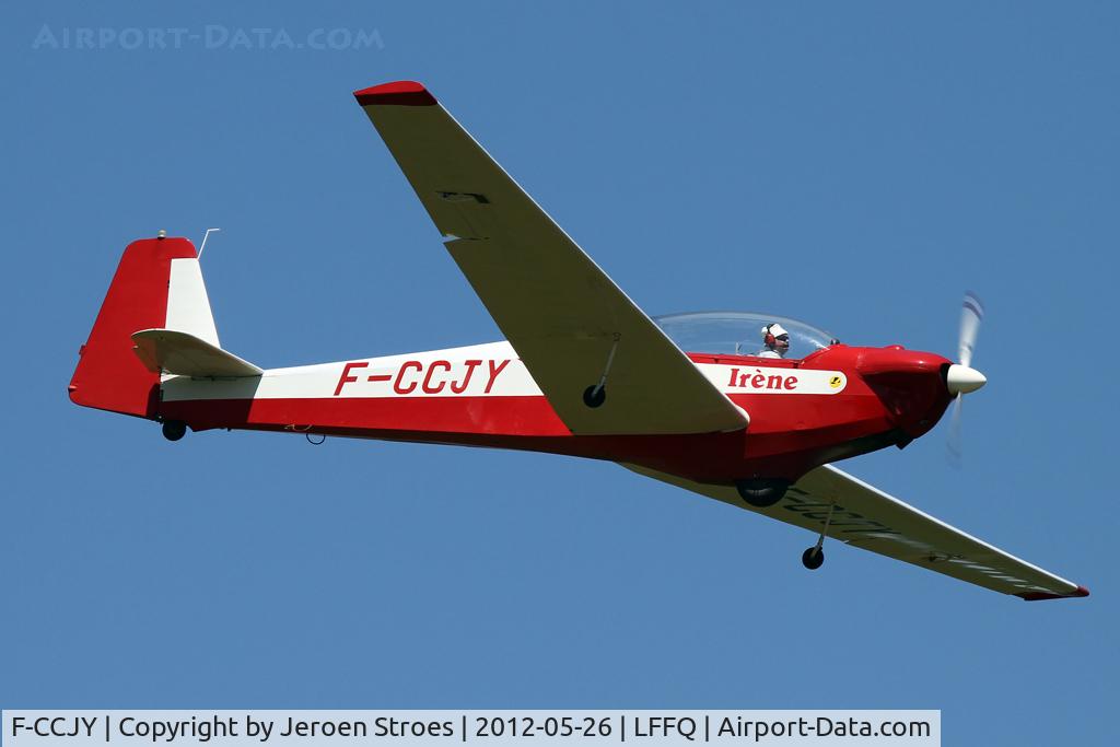 F-CCJY, 1974 Scheibe SF-28A Tandem-Falke Tandem Falke C/N 5763, visitor at the annual airshow at LFFQ