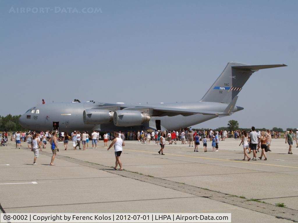 08-0002, 2009 Boeing C-17A Globemaster III C/N F-210, Pápa