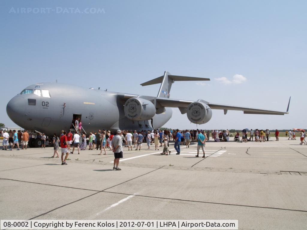 08-0002, 2009 Boeing C-17A Globemaster III C/N F-210, Pápa