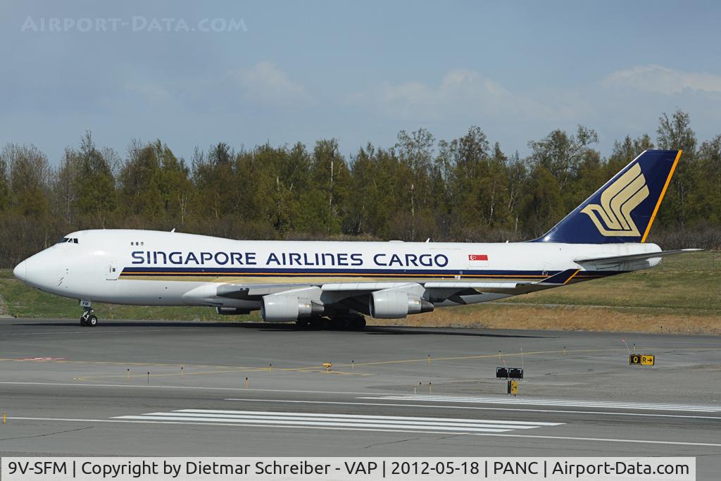 9V-SFM, 2003 Boeing 747-412F/SCD C/N 32898, Singapore Airlines Boeing 747-400
