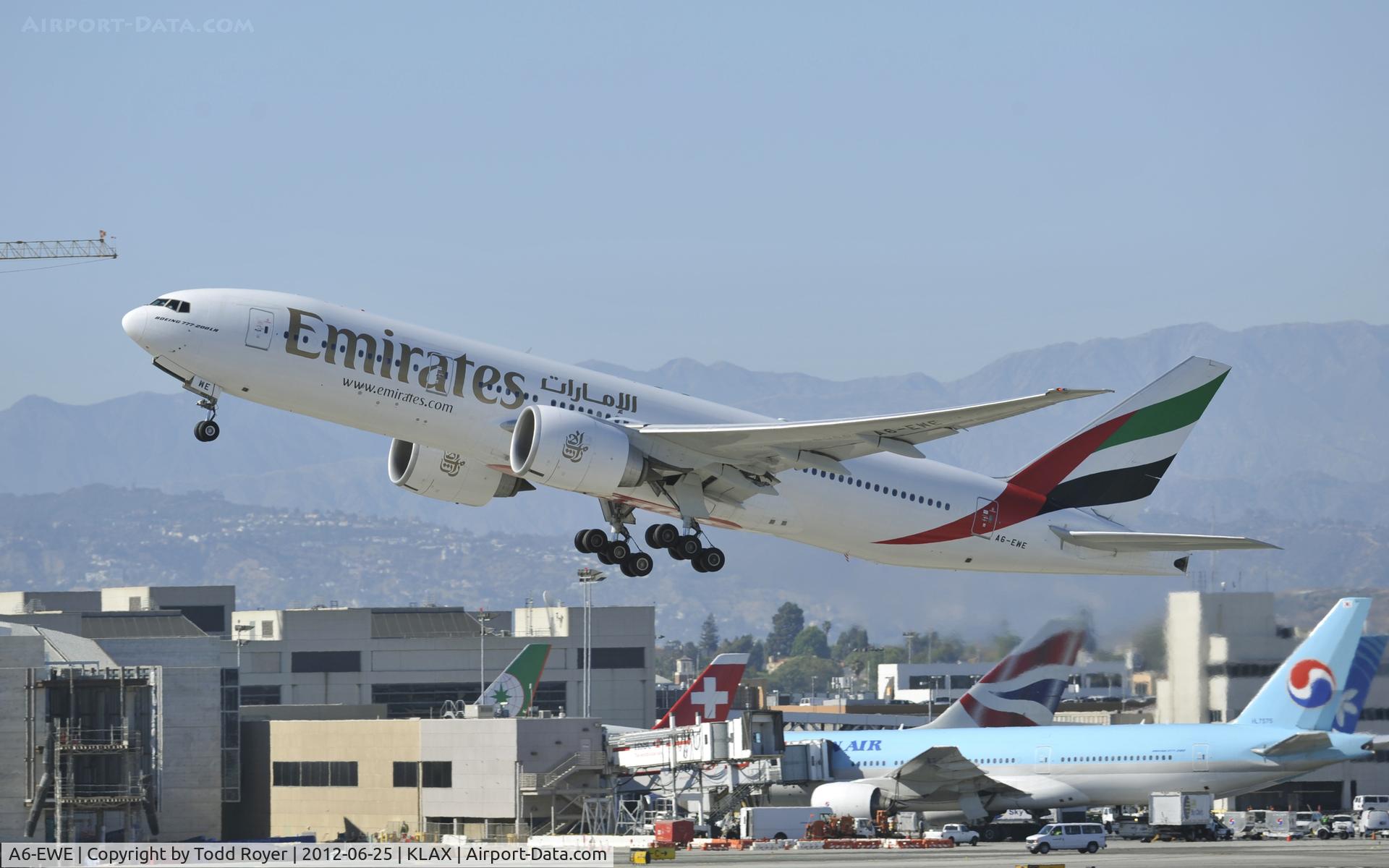 A6-EWE, 2008 Boeing 777-21H/LR C/N 35582, Departing LAX on 25R