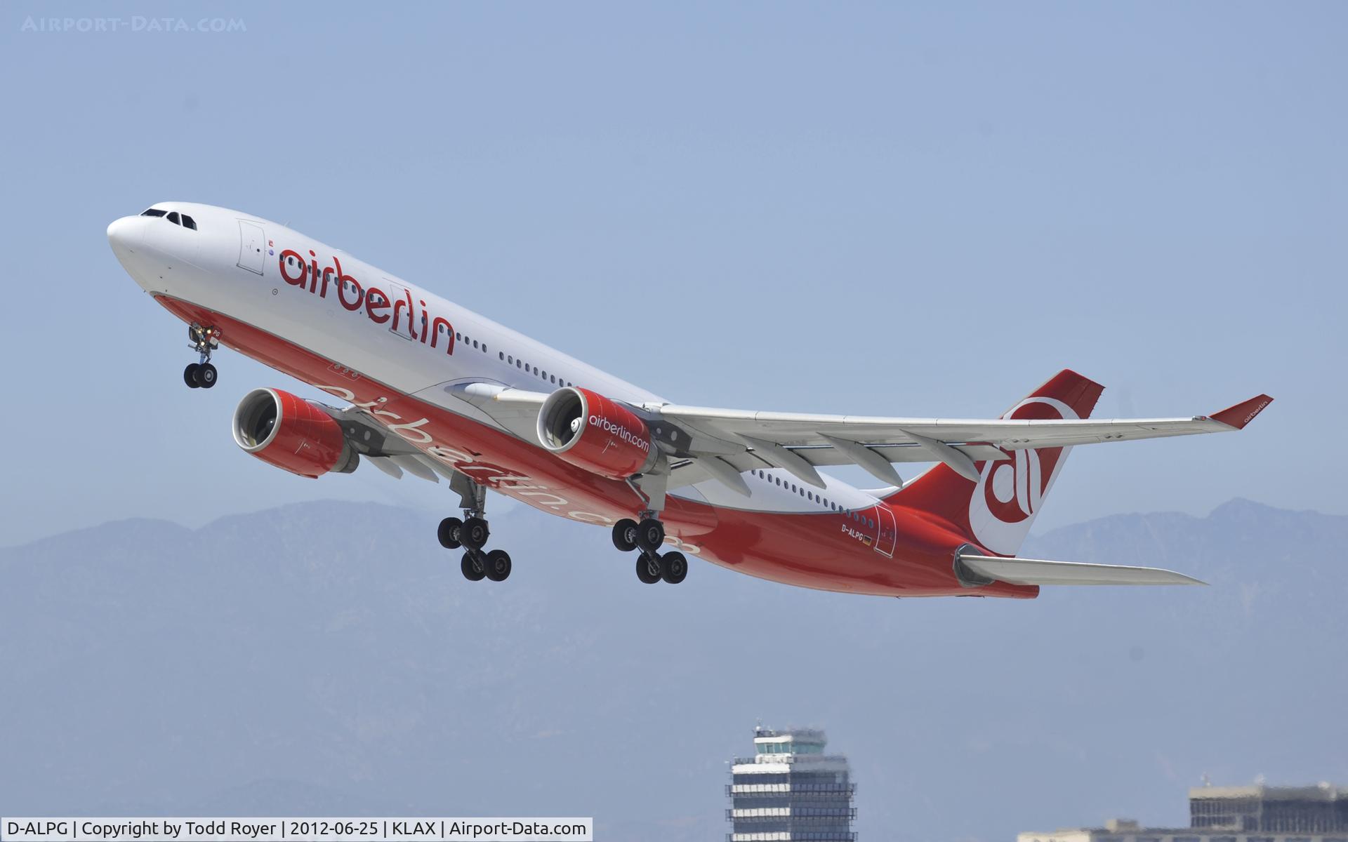 D-ALPG, 2002 Airbus A330-223 C/N 493, Deparing LAX on 25R