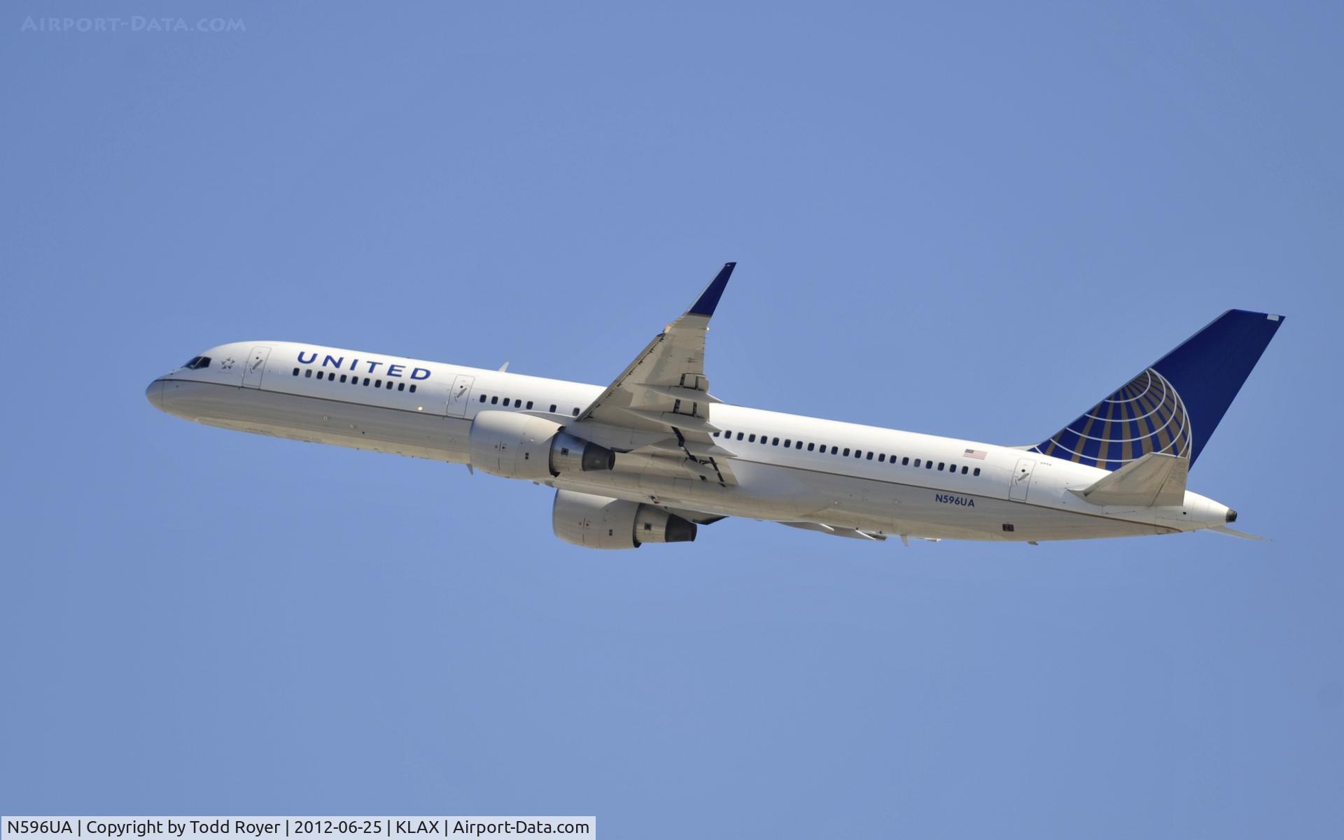 N596UA, 1998 Boeing 757-222 C/N 28749, Departing LAX on 25R