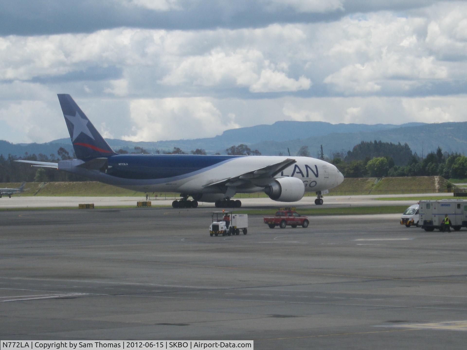 N772LA, 2009 Boeing 777-F6N C/N 37708, LAN Cargo 777F at El Dorado International Airport in Bogota, Colombia