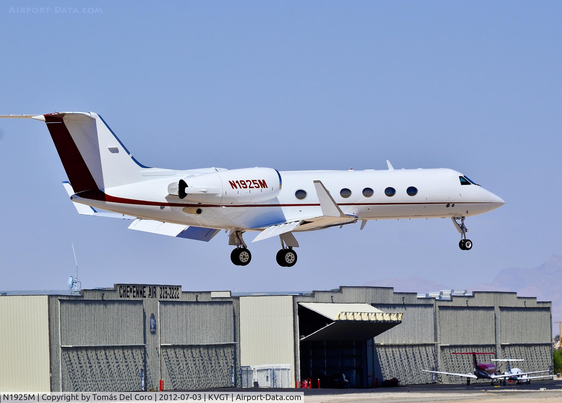 N1925M, Gulfstream Aerospace Gulfstream IV-SP C/N 1282, N1925M Gulfstream Aerospace G-IV C/N 1282

North Las Vegas Airport (IATA: VGT, ICAO: KVGT, FAA LID: VGT)
TDelCoro
July 3, 2012